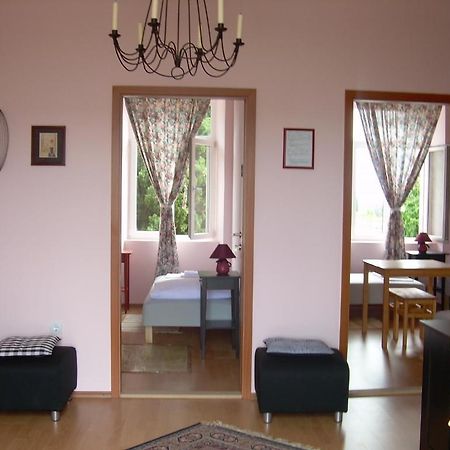 Phara Hostel Gdinj Exterior foto
