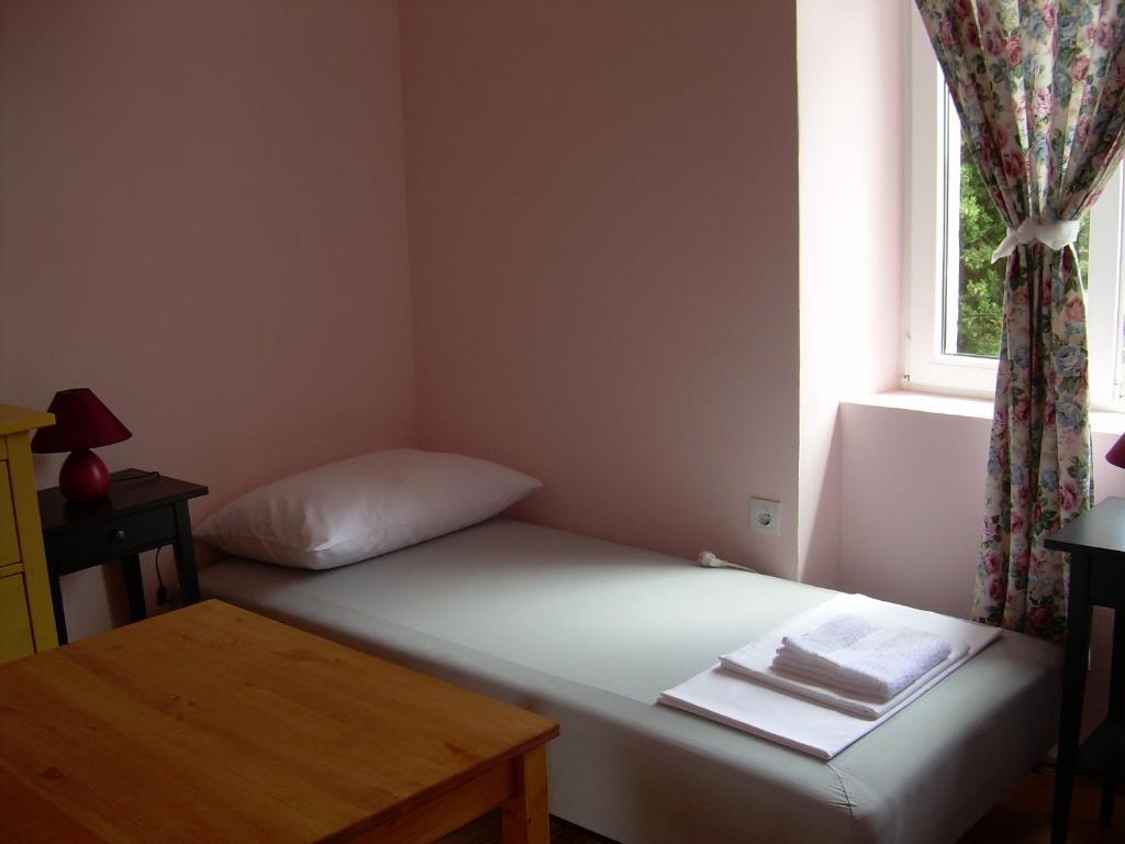 Phara Hostel Gdinj Quarto foto
